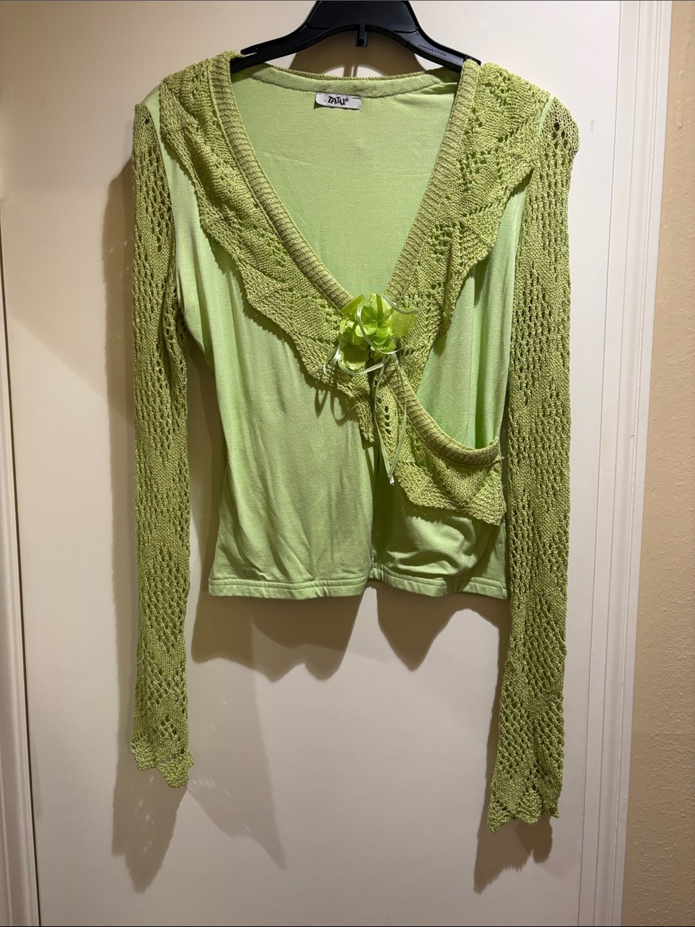 Source Unknown Lime Green Crochet-Trim Wrap Cardigan with Flower Pin